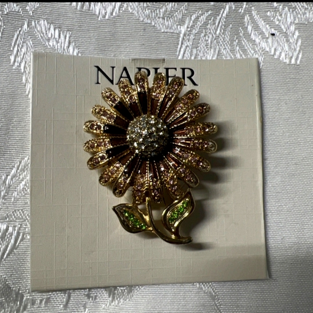 Napier Flower Pin Brooch NWT Vtg